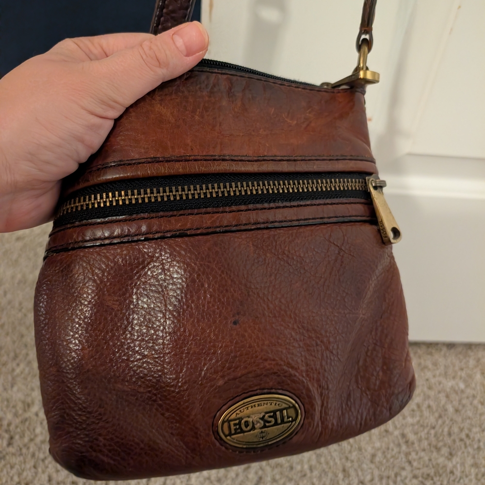 Fossil Crossbody Bag - Picture 3 of 4